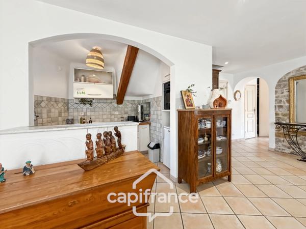 Maison à vendre 5 pièces HYERES (83), Quartier Victor Basch , 3 chambres