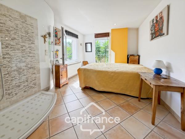 Maison à vendre 5 pièces HYERES (83), Quartier Victor Basch , 3 chambres