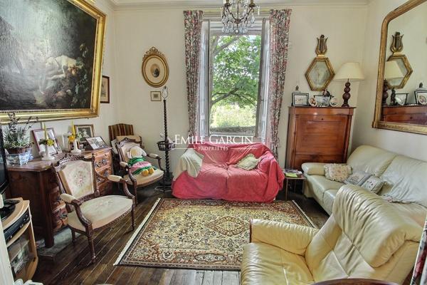 A VENDRE PROPRIETE DE CARACTERE  CENTRE SAINT BRIAC SUR MER