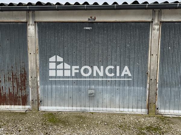 Location Parking - RUE DU CLOS DE L'ARCHE Saint Jean De Braye 45800
