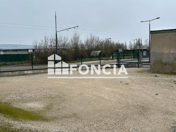 Location Parking - RUE DU CLOS DE L'ARCHE Saint Jean De Braye 45800