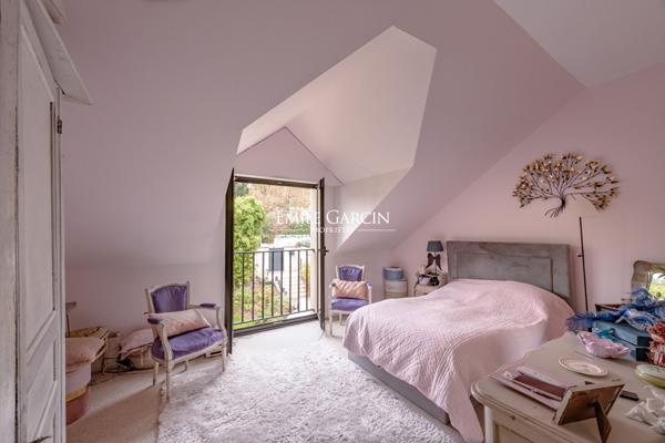 A vendre- Maison- Bougival-4 chambres- 230m²
