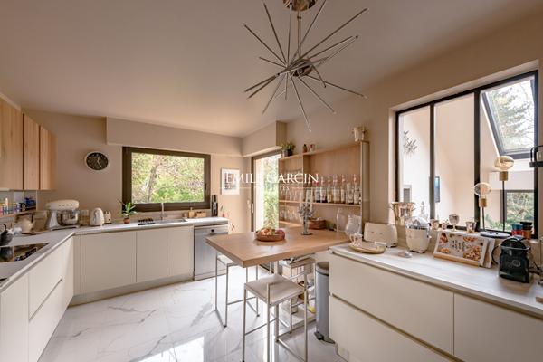 A vendre- Maison- Bougival-4 chambres- 230m²