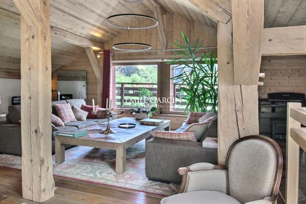 Authentique ferme rénovée à vendre Proche Megève
