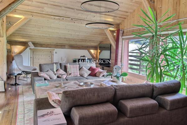 Authentique ferme rénovée à vendre Proche Megève