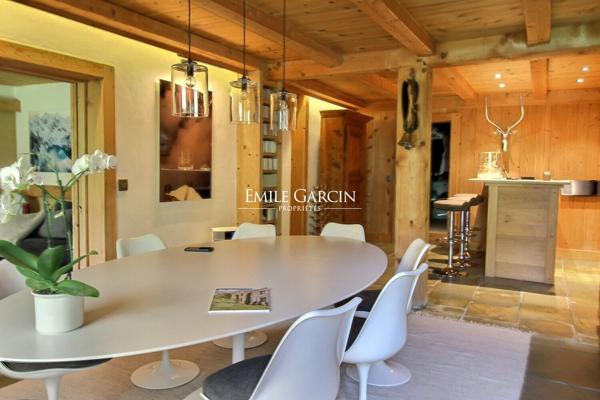 Authentique ferme rénovée à vendre Proche Megève