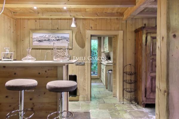 Authentique ferme rénovée à vendre Proche Megève