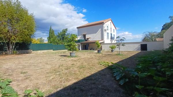 Ventenac-en-Minervois (11120) À acheter à Ventenac-En-Minervois : immense maison avec 4 chambres