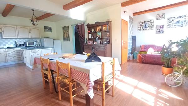 Ventenac-en-Minervois (11120) À acheter à Ventenac-En-Minervois : immense maison avec 4 chambres