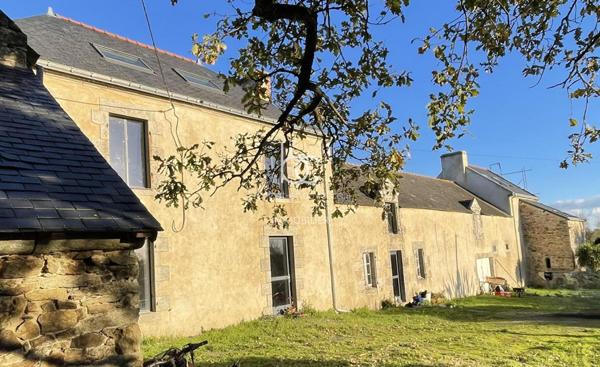 AMBON Maison 5 pièces 157 m²