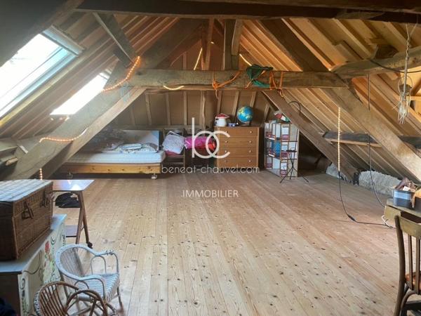 AMBON Maison 5 pièces 157 m²