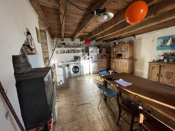 AMBON Maison 5 pièces 157 m²