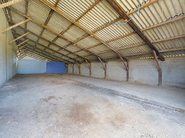 Local commercial 853 m2