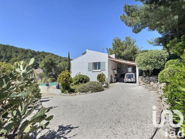 Maison traditionnelle 8 pièces de 179 m² à Bandol (83150)