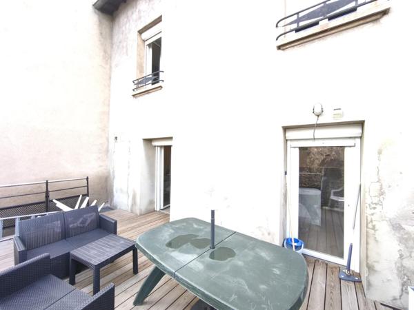 Belle terrasse neuve