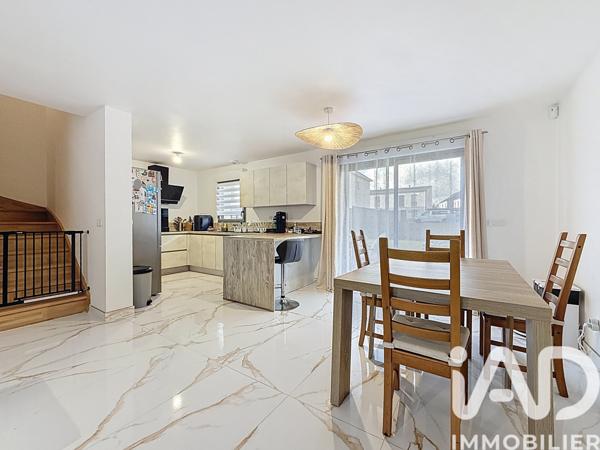 Maison à vendre 5 pièces 91 m² Bruyères-le-Châtel