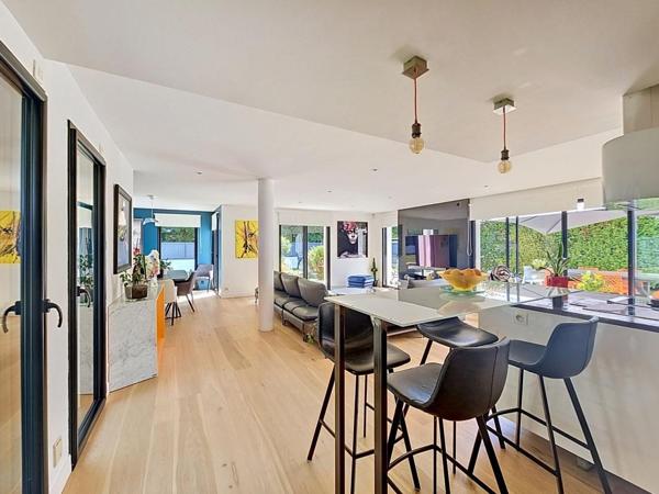 QUÉVEN : Grande maison contemporaine de 180m²