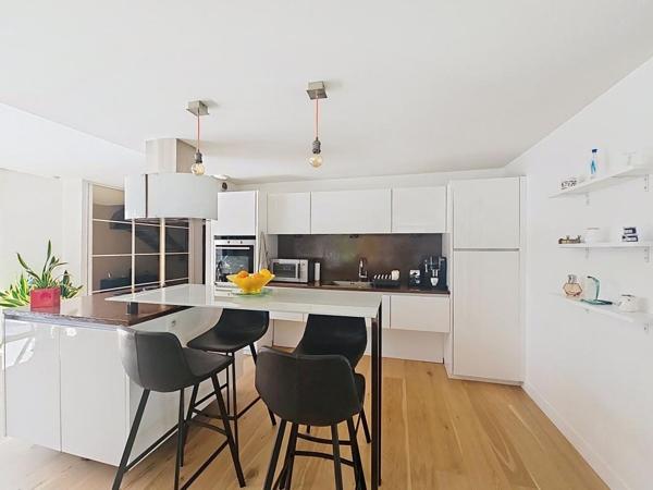 QUÉVEN : Grande maison contemporaine de 180m²