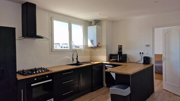 Location                                                      Appartement
                        
                     2 pièces                      49 m2                     à Brest