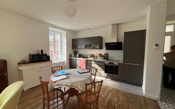 Maison à louer    3 pièces •  Grand-Vabre