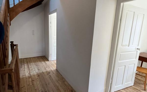 Maison à louer    3 pièces •  Grand-Vabre