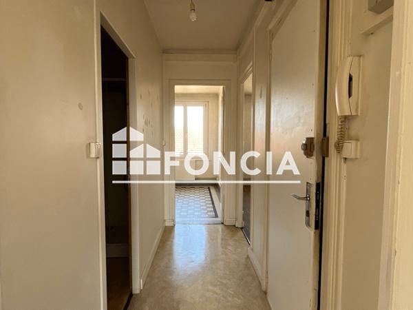 Location Appartement 2 pièces 52 m² - BATIMENT B Nancy 54000