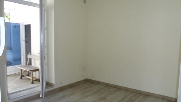 LOCAL COMMERCIAL EN RDC QUARTIER 4 CHEMINS CARCASSONNE