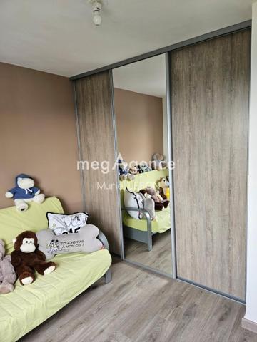 Appartement à FOUGERES, 35300 - 5 pièces 78m²