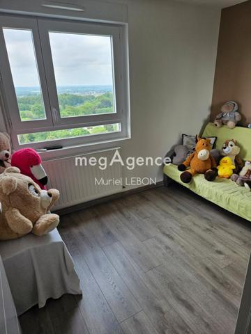 Appartement à FOUGERES, 35300 - 5 pièces 78m²