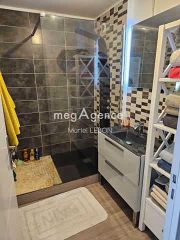 Appartement à FOUGERES, 35300 - 5 pièces 78m²