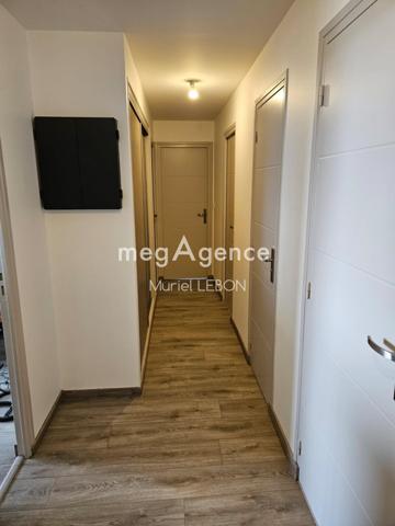 Appartement à FOUGERES, 35300 - 5 pièces 78m²