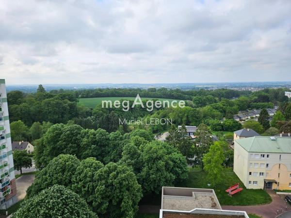 Appartement à FOUGERES, 35300 - 5 pièces 78m²