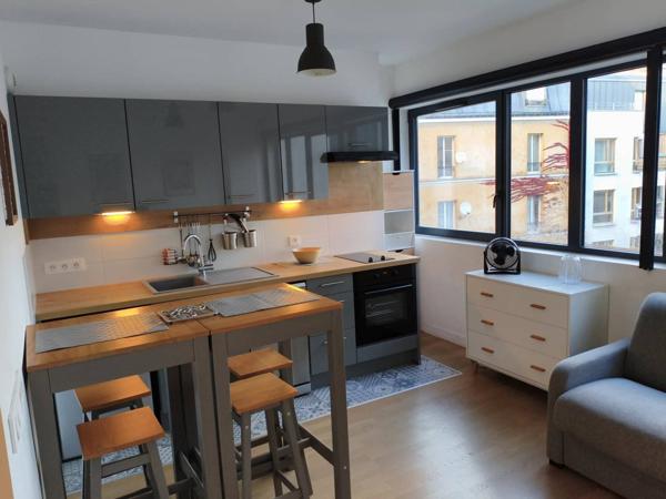 Studio lumineux 24 m² — À deux pas du métro Ménilmontant