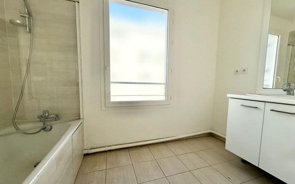 Appartement à vendre    3 pièces • 65,50 m2 Morangis