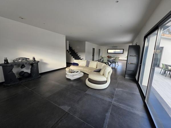 Maison 5 pièces - 202 m² Bien prestige