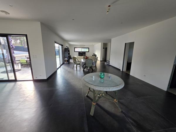 Maison 5 pièces - 202 m² Bien prestige