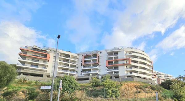 AJACCIO Superbe T2 récent vue mer Ajaccio (20090)