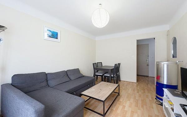 Appartement à vendre    2 pièces • 48 m2 Pau