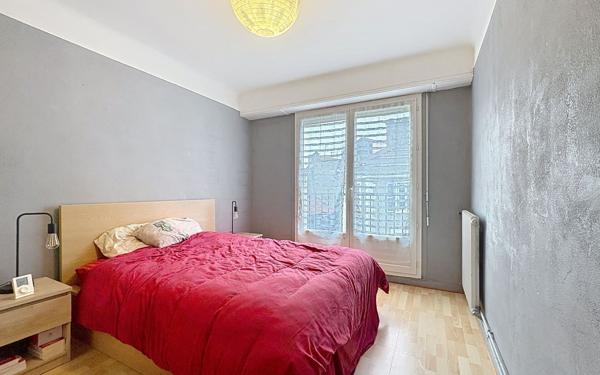 Appartement à vendre    2 pièces • 48 m2 Pau