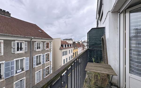 Appartement à vendre    2 pièces • 48 m2 Pau