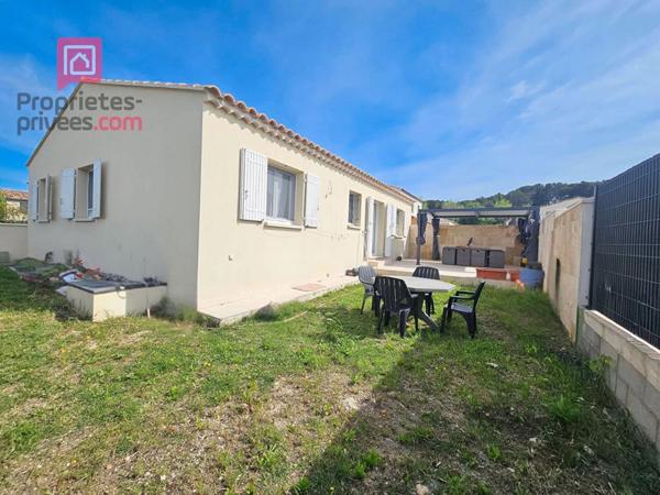 Maison de plain pieds de 103 m2 construite en  2022 à Carpentras. Terrain 302 m2