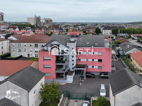 Superbe F3, grande terrasse, garage fermé, cave