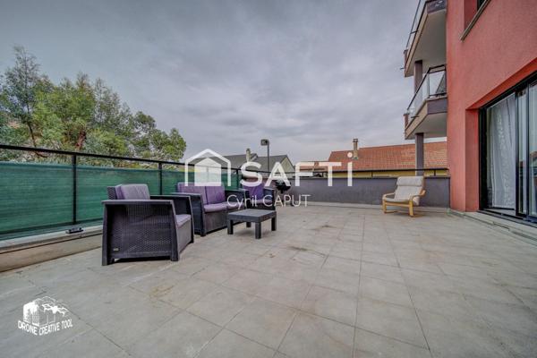 Superbe F3, grande terrasse, garage fermé, cave