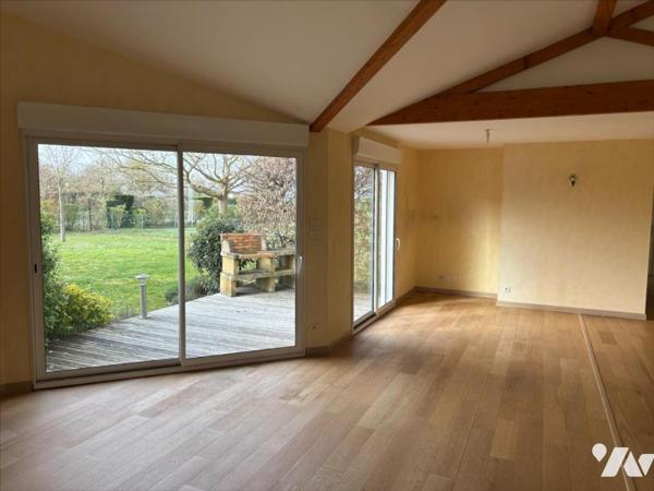 BOURG DE ST GEORGES BX - PLAIN-PIED 121 M² HAB - 3 CH - BUREAU - TERRAIN 1000 M²