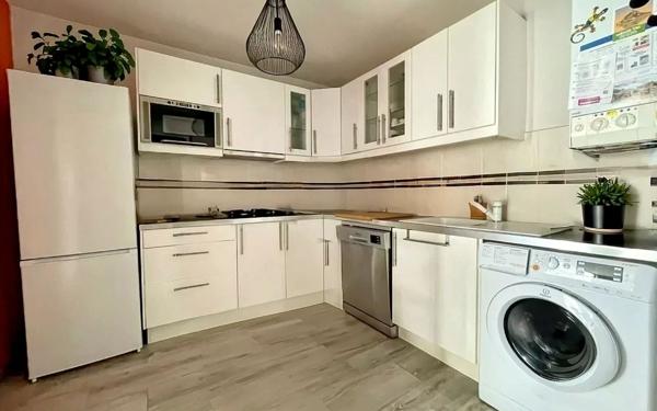 Appartement à vendre    3 pièces • 74,37 m2 Nîmes