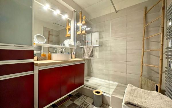 Appartement à vendre    3 pièces • 74,37 m2 Nîmes