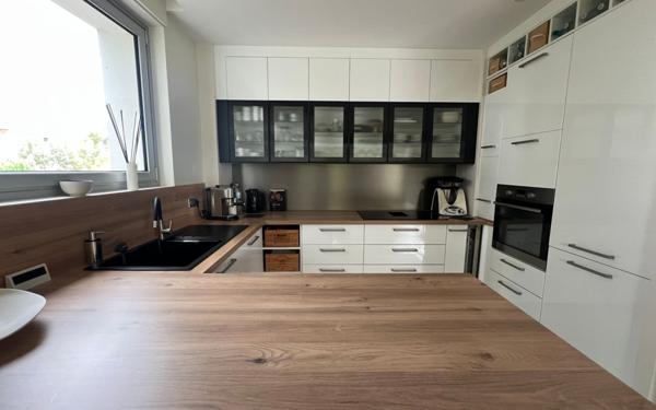 Appartement à vendre    2 pièces • 68 m2 Caluire-et-Cuire