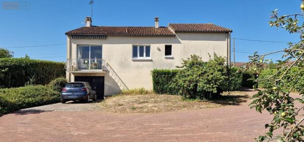 Pavillon à vendre à Saint-Jean-de-Thouars dans les Deux-Sèvres (79100), ref : 79079-38