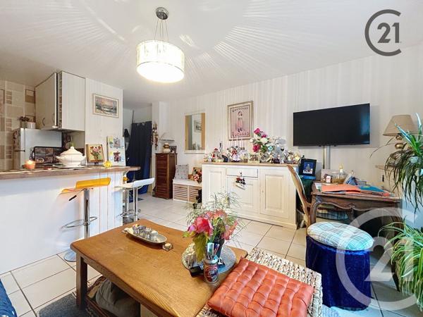 Appartement F2 à vendre  2 pièces - 41,33 m2 MONTEREAU FAULT YONNE - 77