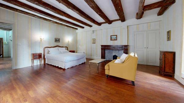Appartement - Sarlat-la-caneda L'Étage Noble : Quand la Forteresse du XIIIe devient Espace d'Apparat – Sarlat Centre. Visite virtuelle sur demande